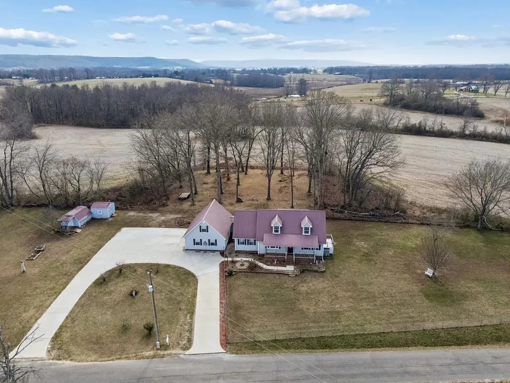524 Willie Jarvis Road Sparta TN 38583