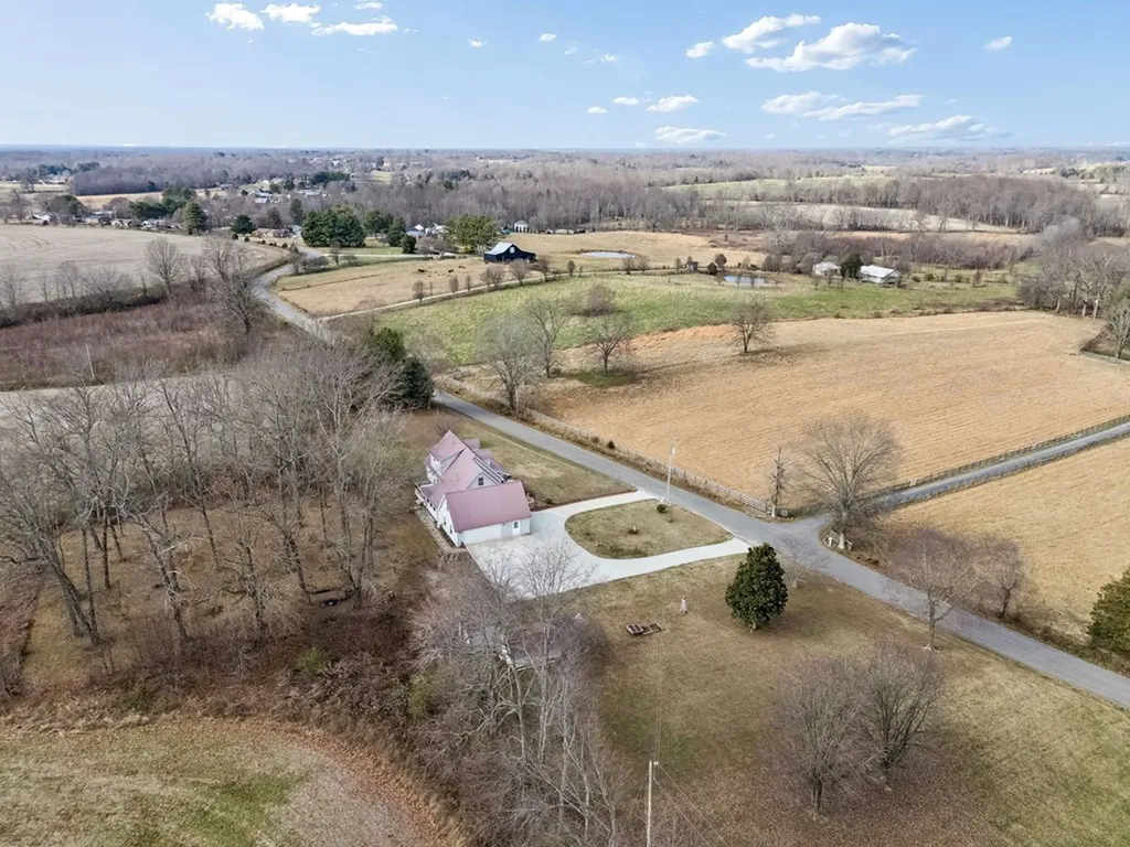 524 Willie Jarvis Road Sparta TN 38583