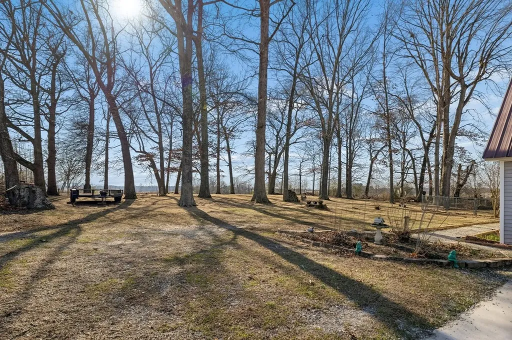 524 Willie Jarvis Road Sparta TN 38583
