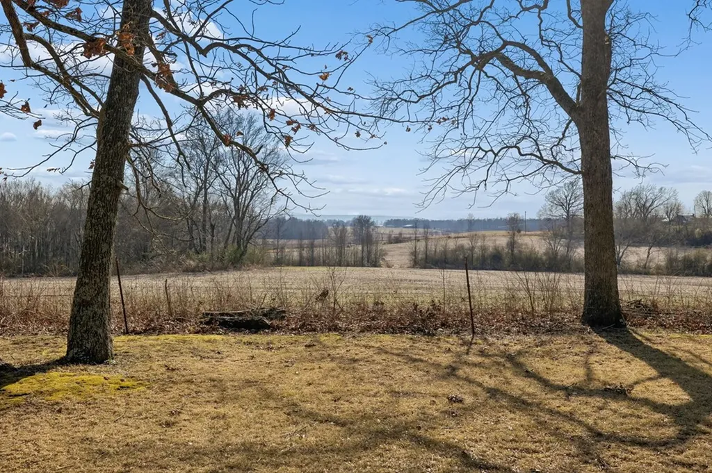 524 Willie Jarvis Road Sparta TN 38583