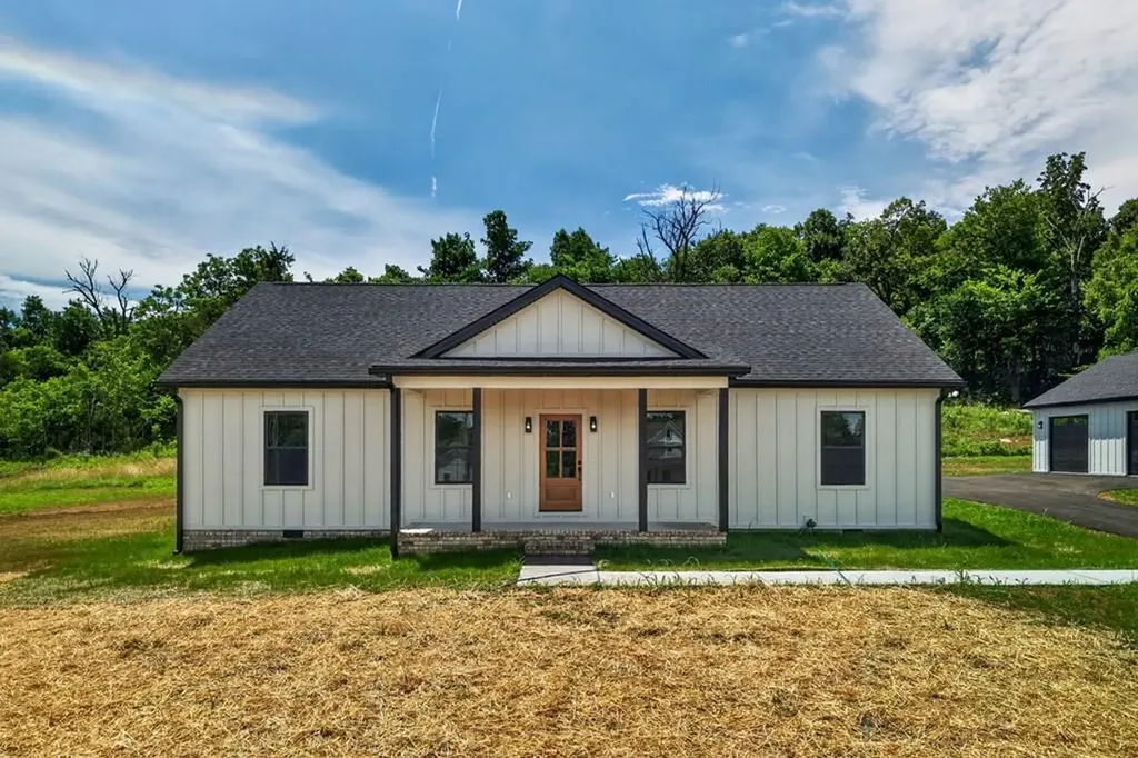 233 Cedar Lane Allons TN 38541
