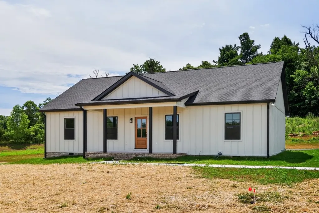 233 Cedar Lane Allons TN 38541