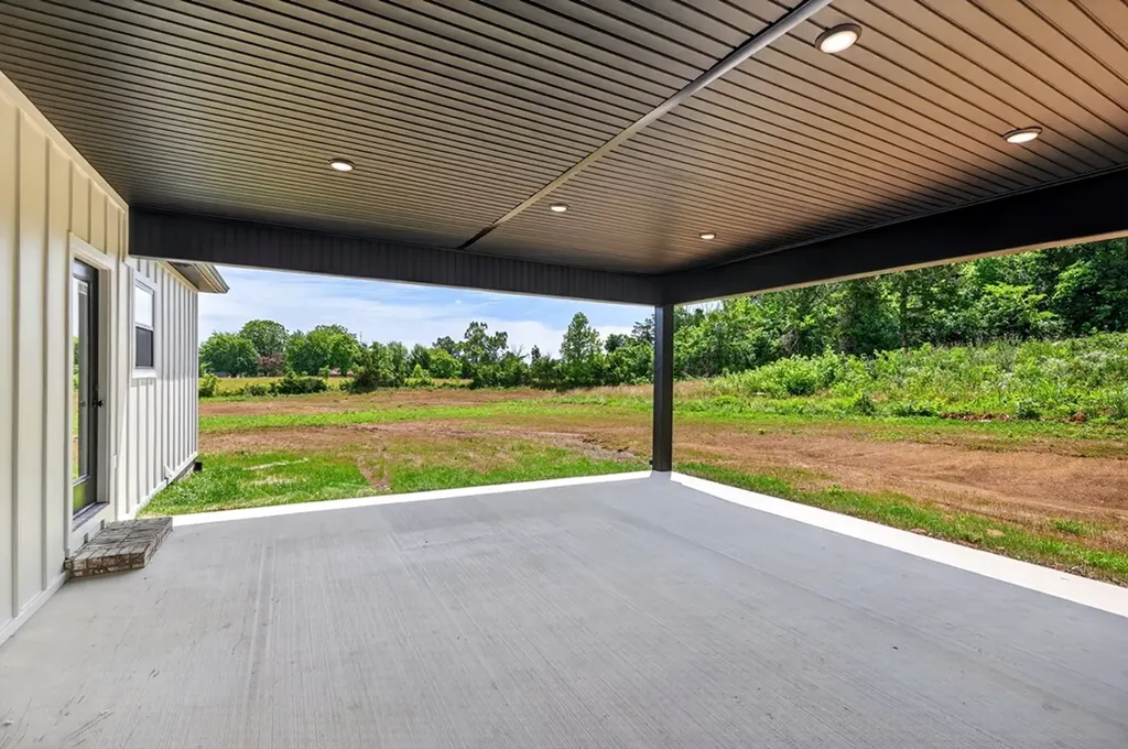 233 Cedar Lane Allons TN 38541