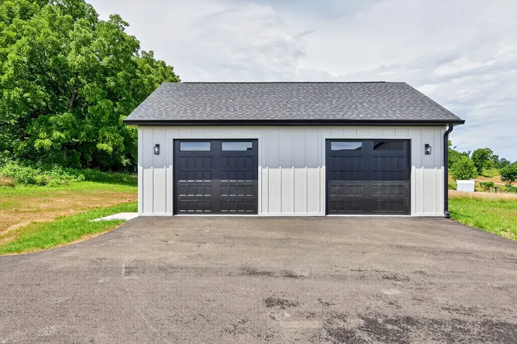 233 Cedar Lane Allons TN 38541