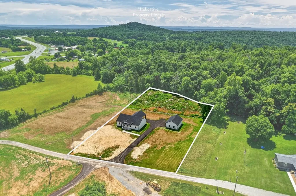 233 Cedar Lane Allons TN 38541