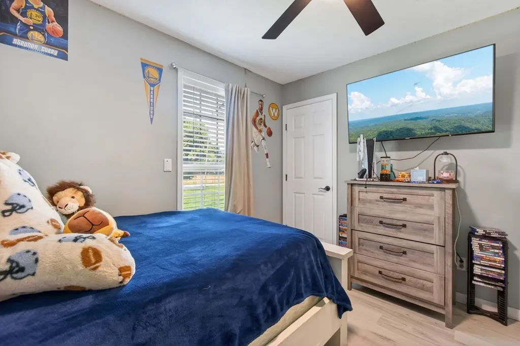 158 Thomas Road Livingston TN 38570