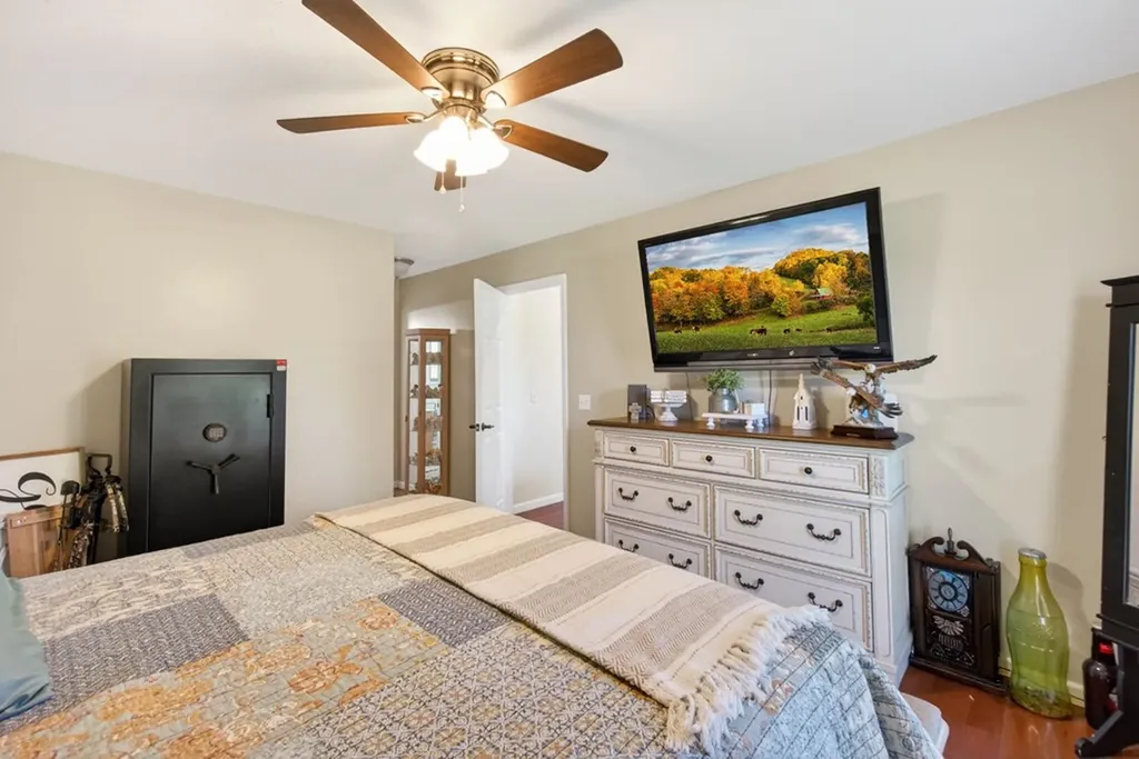 158 Thomas Road Livingston TN 38570