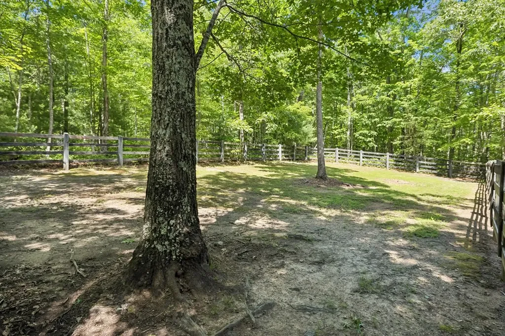 340 Doe Ridge Road Oneida TN 37841