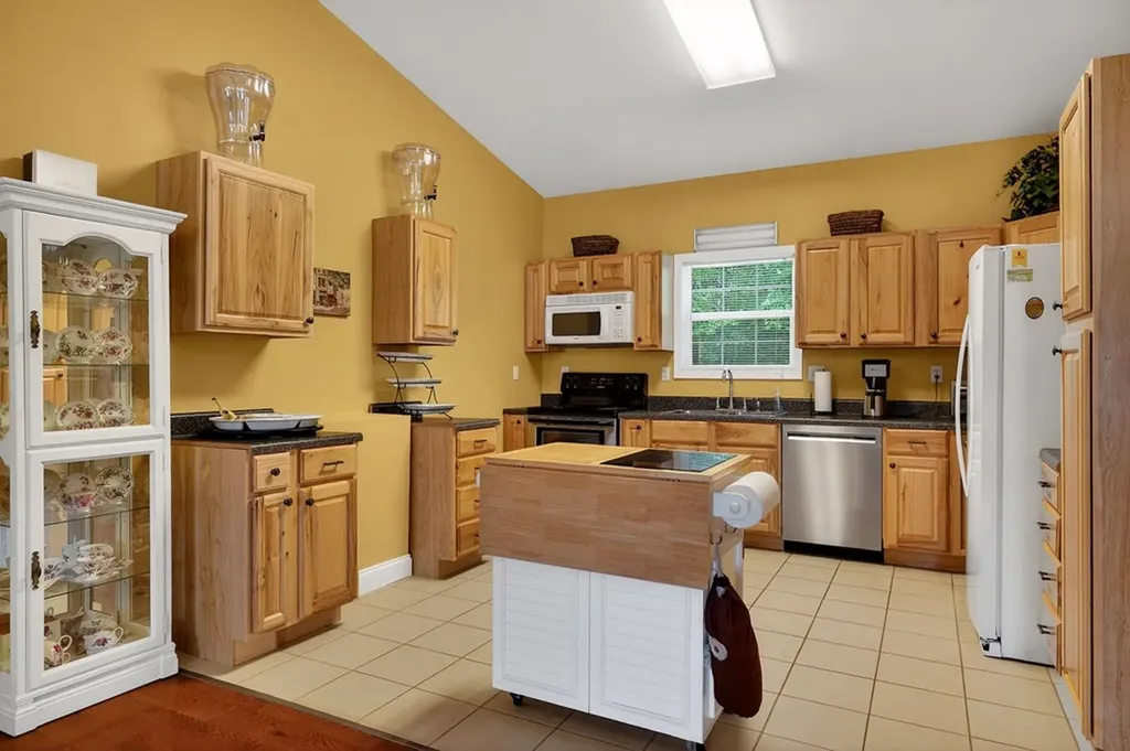 67 Woodlands Circle Crossville TN 38571