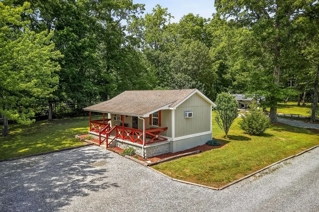 67 Woodlands Circle Crossville TN 38571
