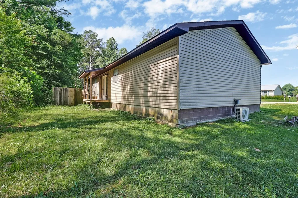 730 Iris Avenue Jamestown TN 38556