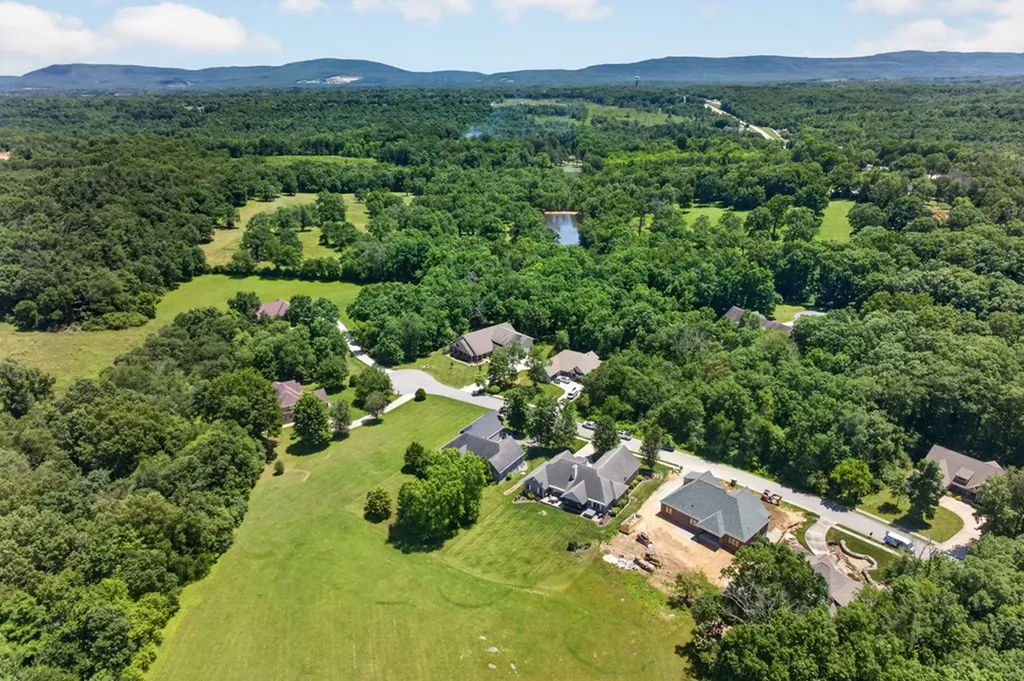 211 Tomlon Road Crossville TN 38555