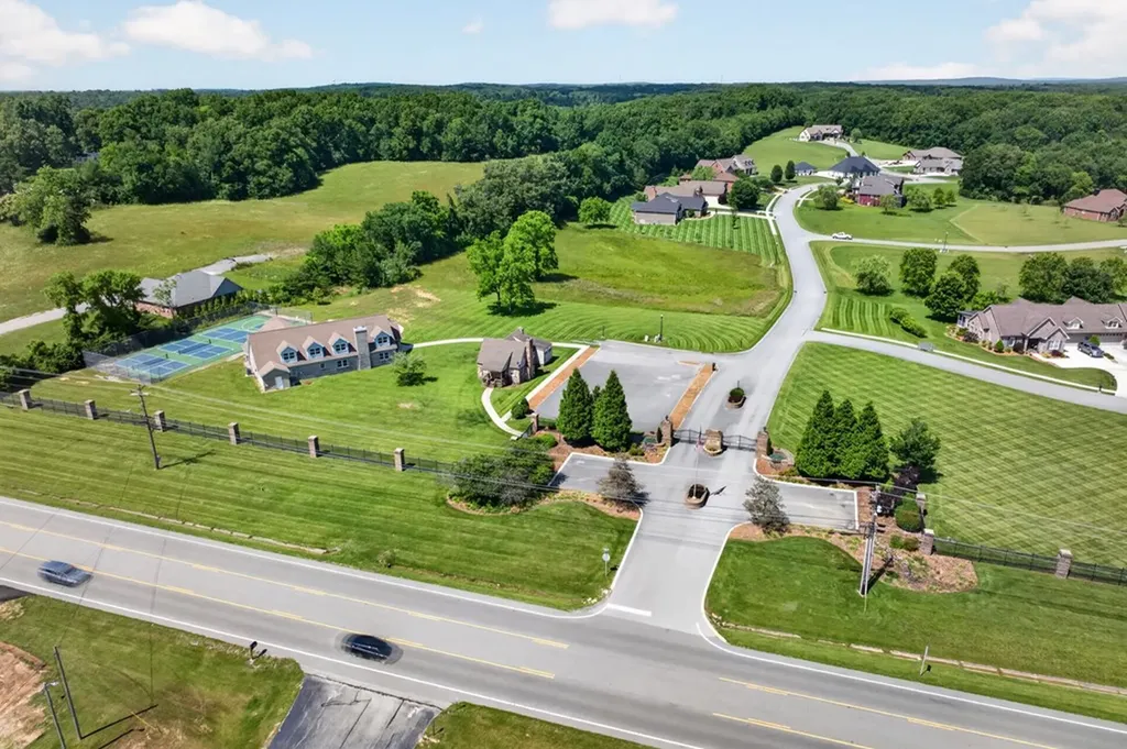 211 Tomlon Road Crossville TN 38555