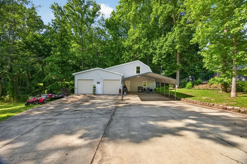 2119 Williamsburg Circle Cookeville TN 38506
