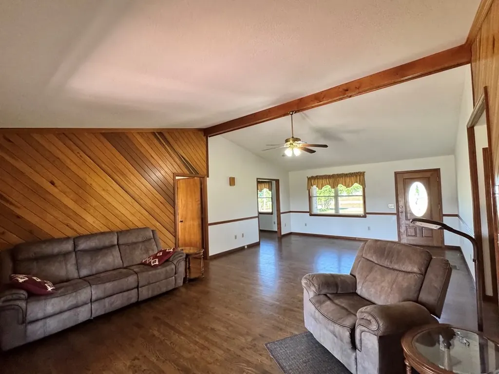 6986 S. York Highway Clarkrange TN 38553
