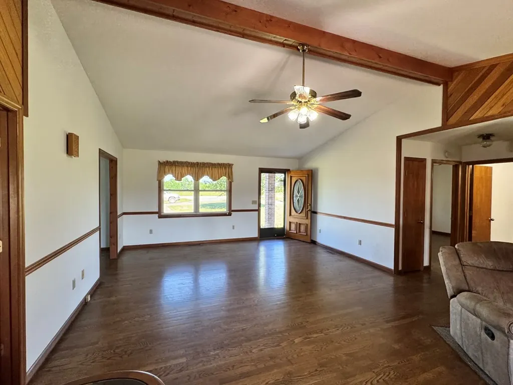 6986 S. York Highway Clarkrange TN 38553