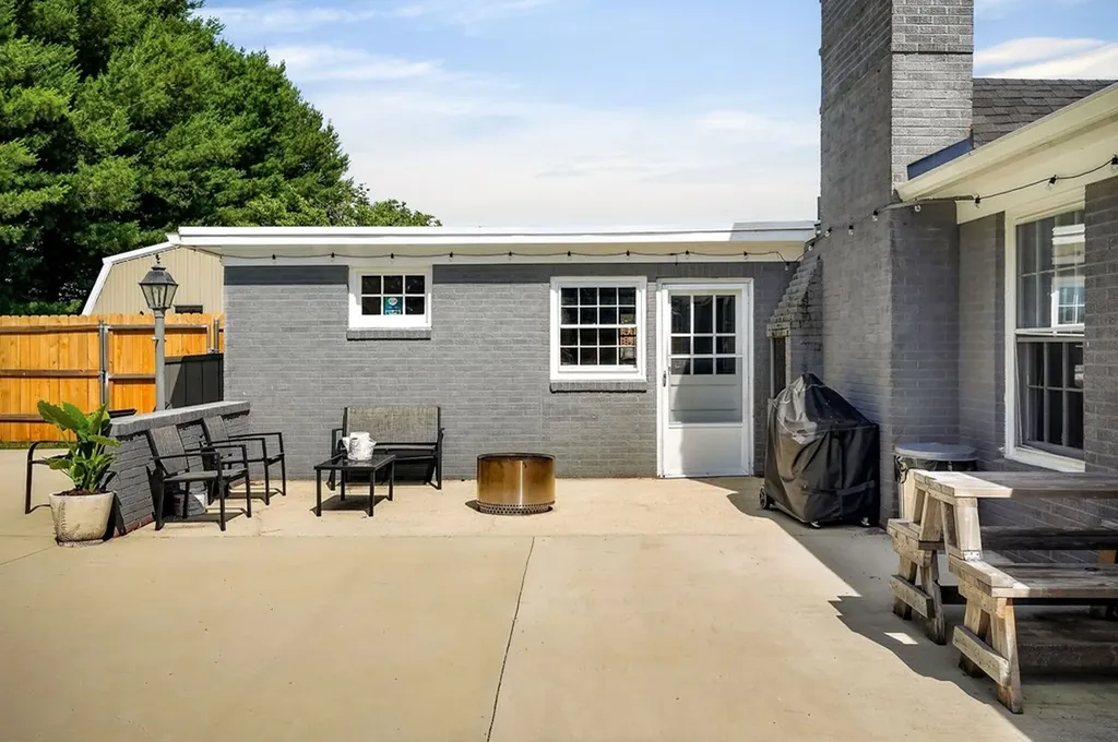212 Oakland Drive Sparta TN 38583