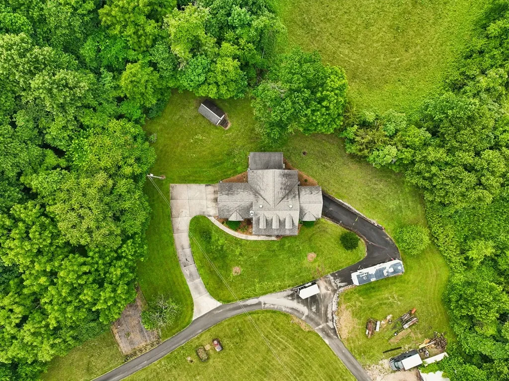 2500/10 Chimney Springs Road Cookeville TN 38506