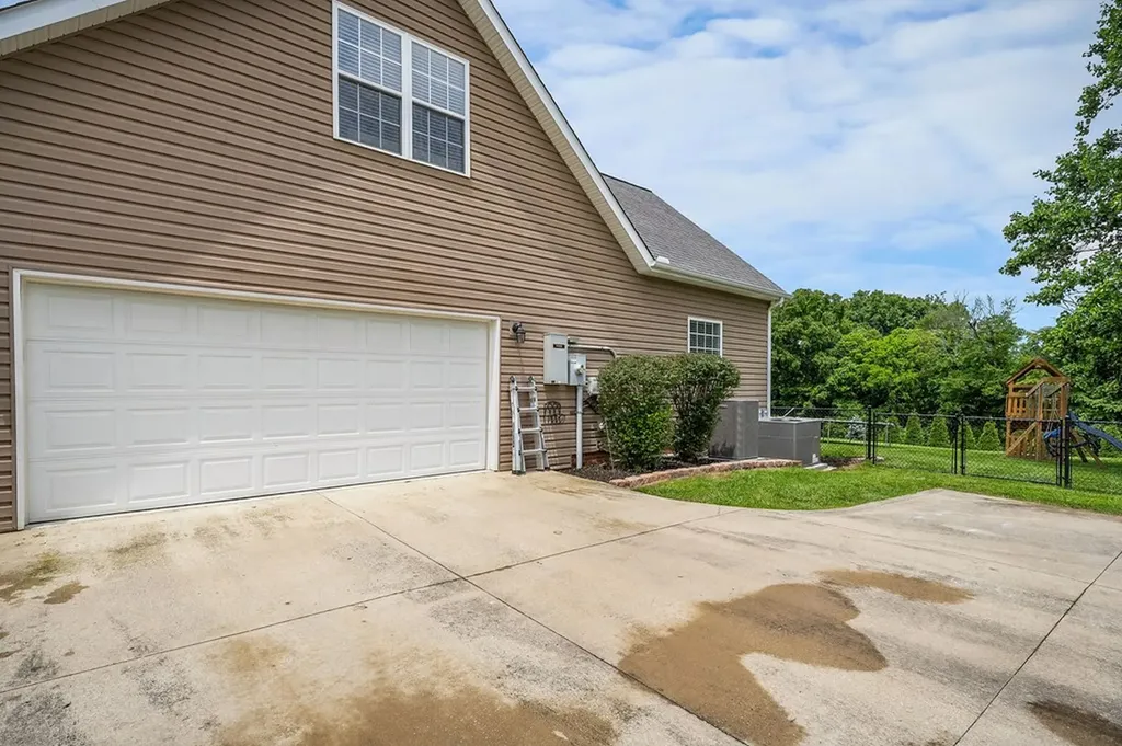4113 Buffalo Valley Road Cookeville TN 38501