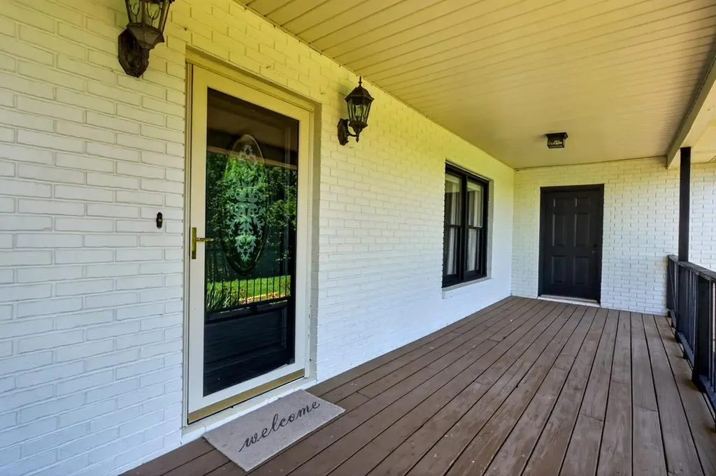 721 Valley Drive Livingston TN 38570
