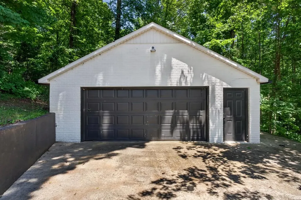 721 Valley Drive Livingston TN 38570