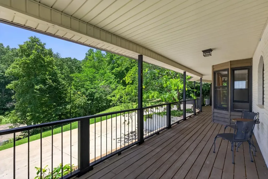 721 Valley Drive Livingston TN 38570