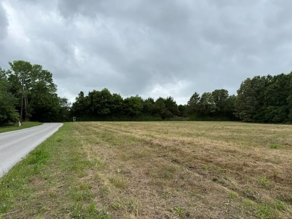06 Smoot Road Morrison TN 37357