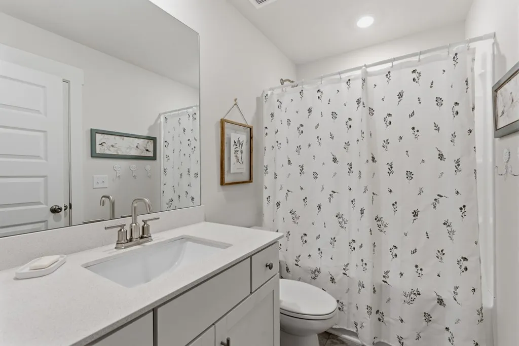 878 Nightingale Avenue Hendersonville TN 37075