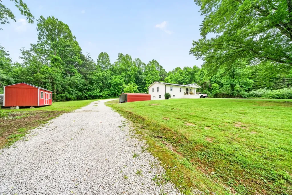 520 Phifer Mine Road Spencer TN 38585