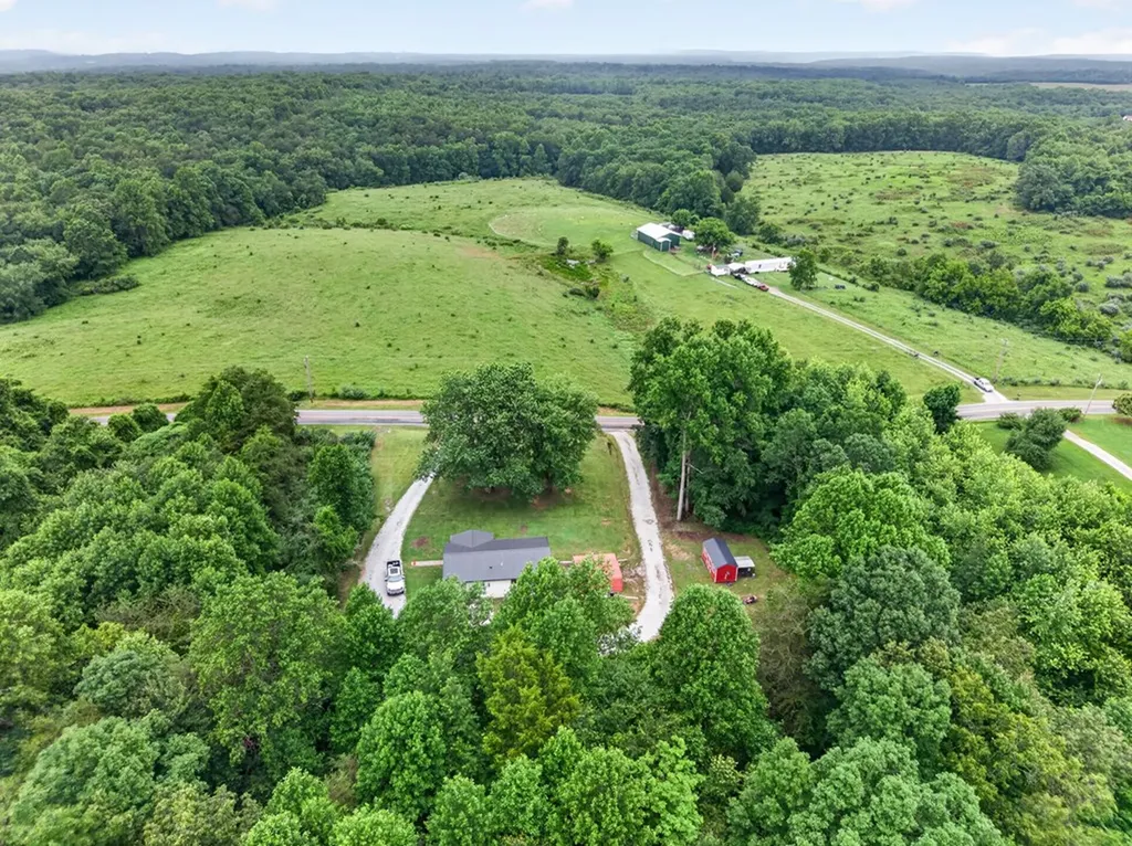 520 Phifer Mine Road Spencer TN 38585