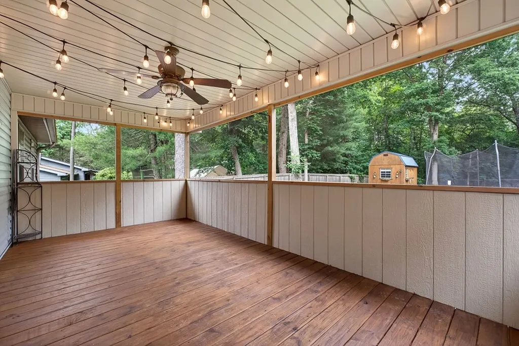 2689 Spruce Loop Crossville TN 38555