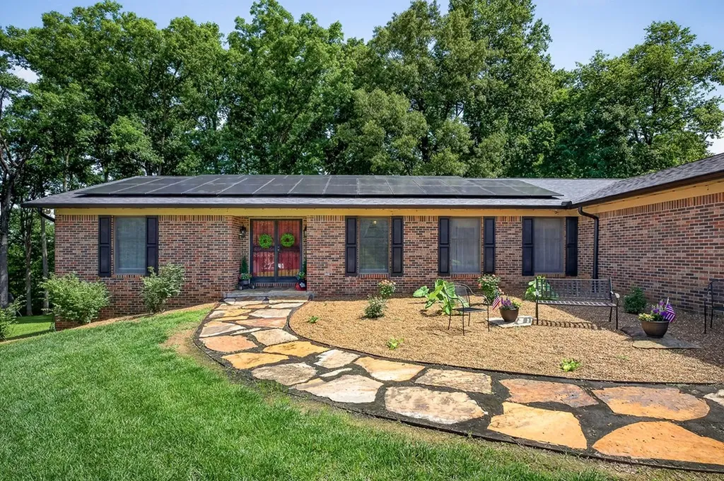 1331 Apple Valley Court Cookeville TN 38501-4444