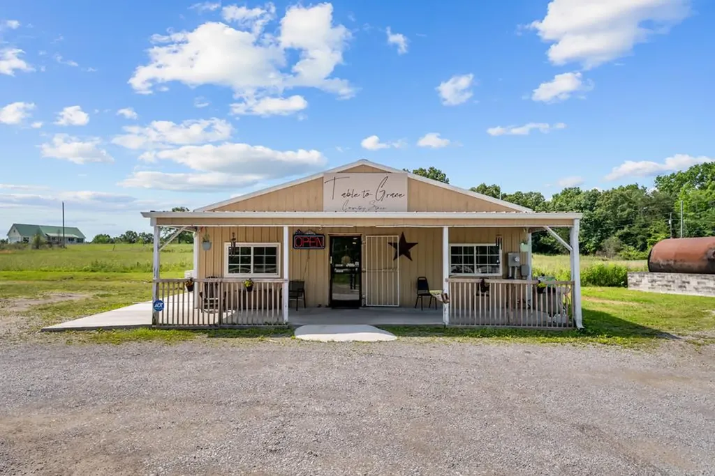 1424 Bellview Road Pikeville TN 37367