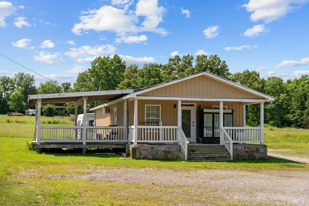 1424 Bellview Road Pikeville TN 37367