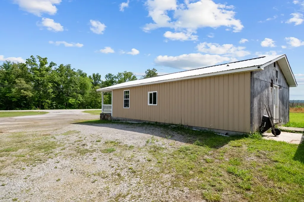 1424 Bellview Road Pikeville TN 37367