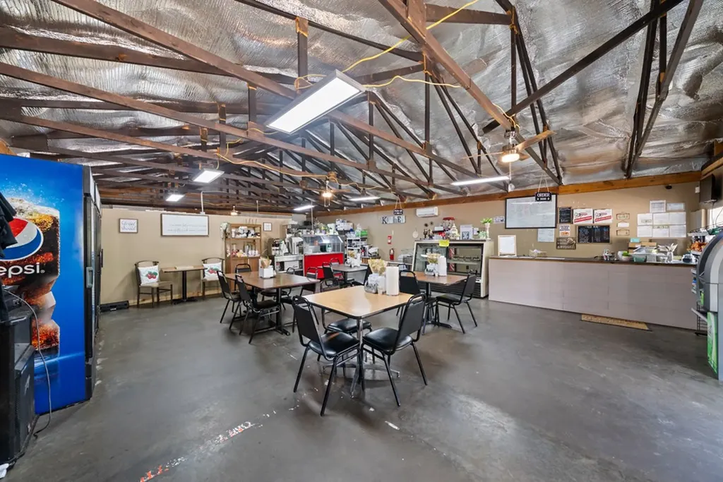 1424 Bellview Road Pikeville TN 37367