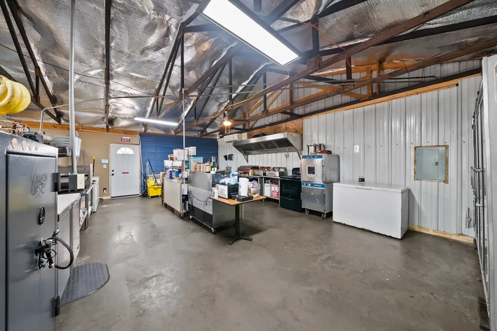 1424 Bellview Road Pikeville TN 37367