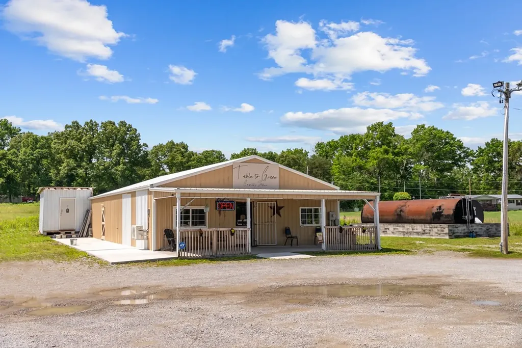 1424 Bellview Road Pikeville TN 37367