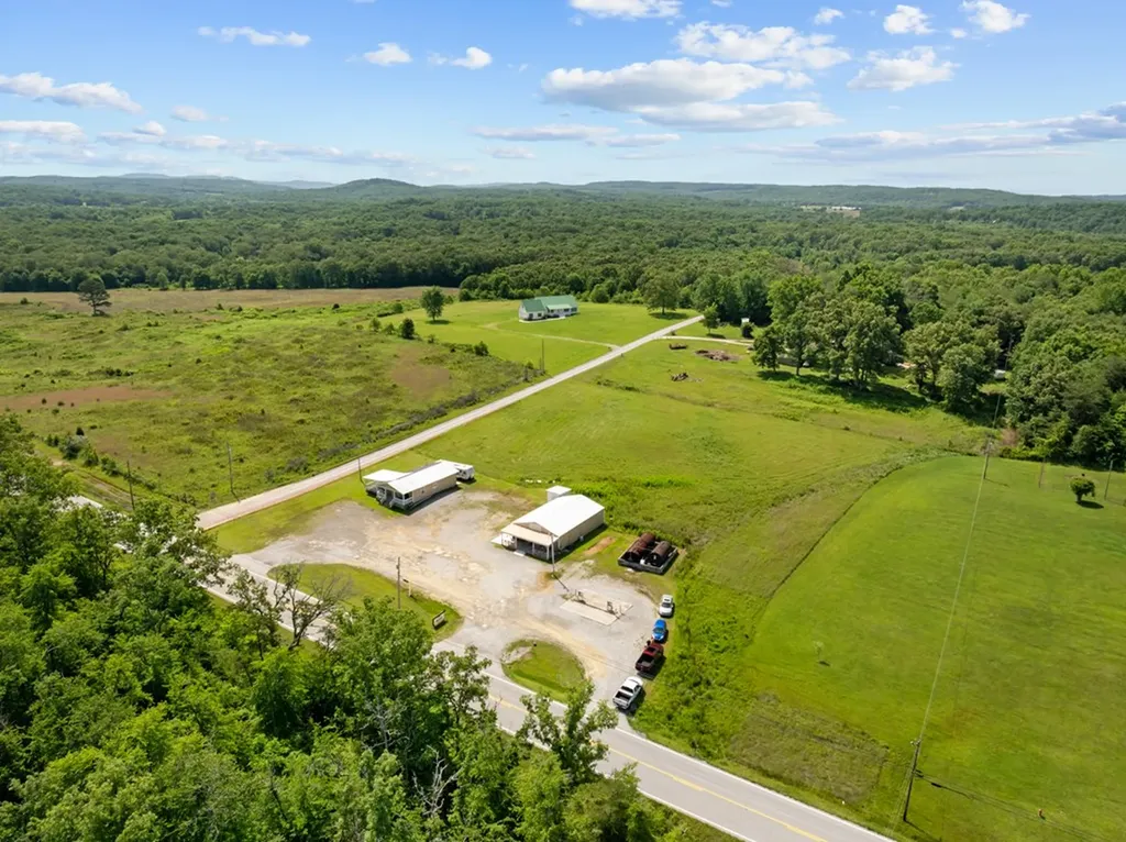 1424 Bellview Road Pikeville TN 37367