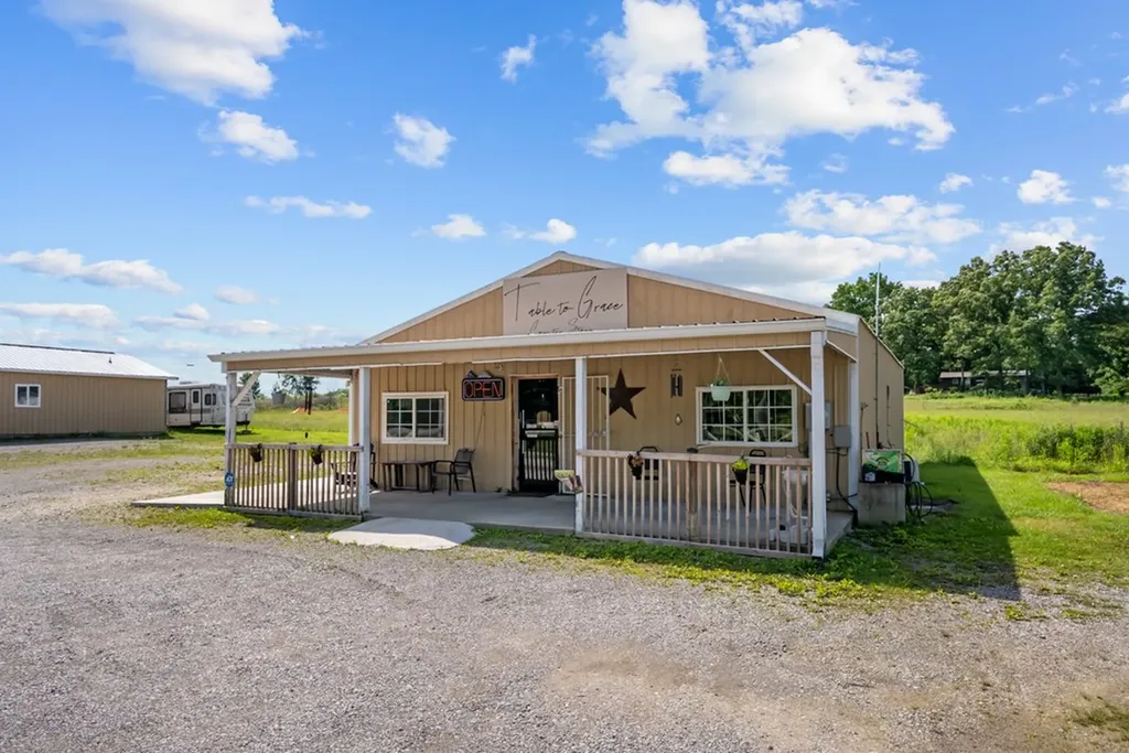1424 Bellview Road Pikeville TN 37367