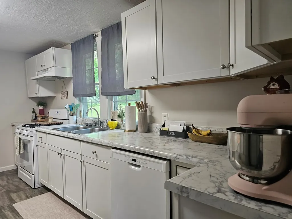 124 Andersonst Sparta TN 38583
