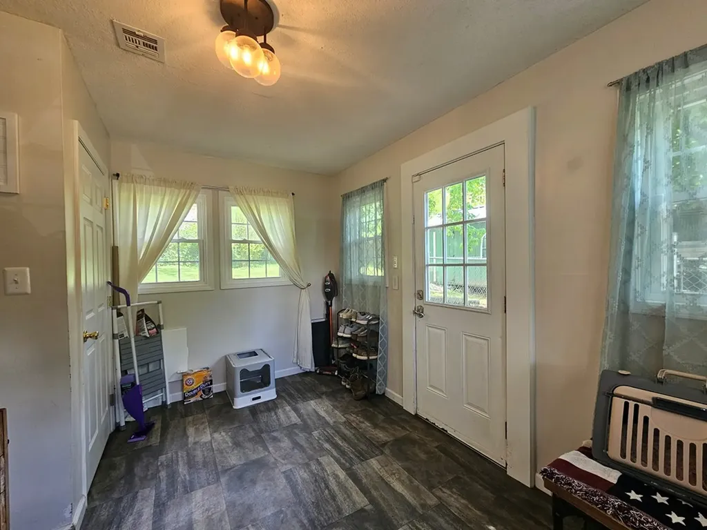 124 Andersonst Sparta TN 38583
