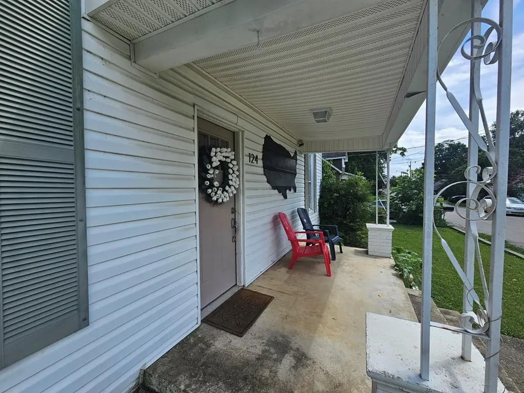 124 Andersonst Sparta TN 38583