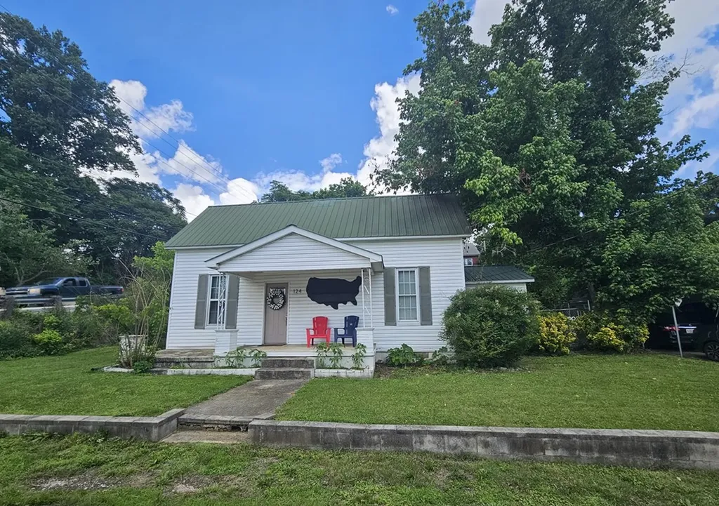 124 Andersonst Sparta TN 38583