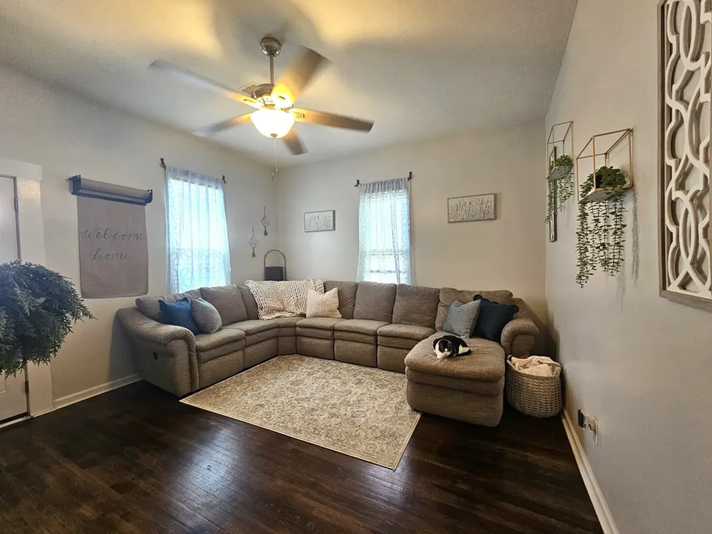 124 Andersonst Sparta TN 38583