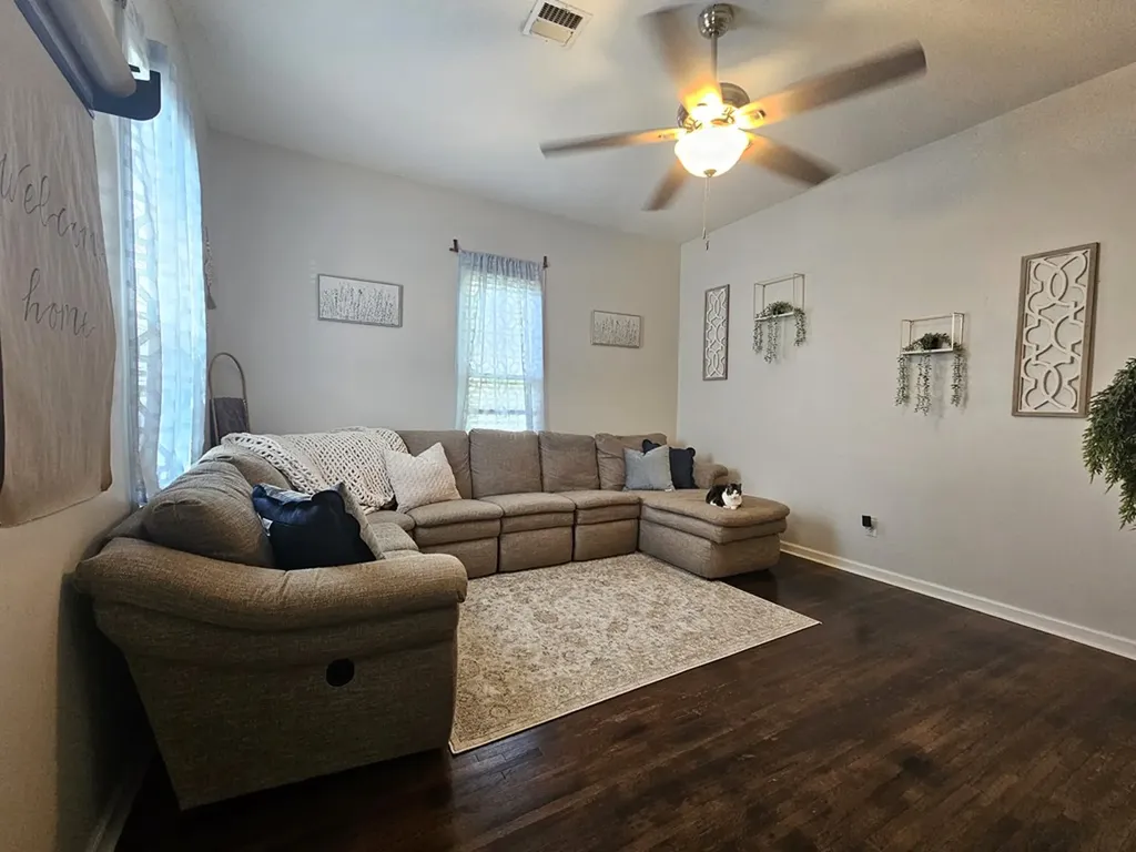 124 Andersonst Sparta TN 38583