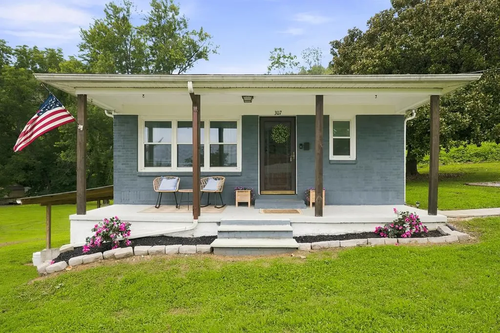 307 Miller Street Livingston TN 38570