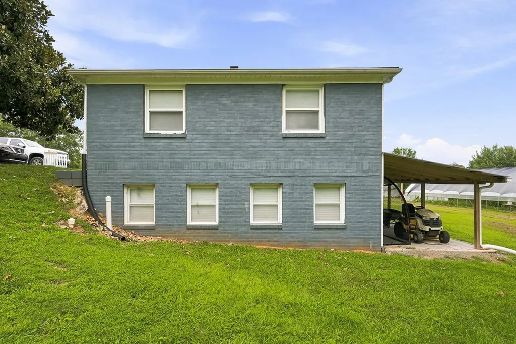 307 Miller Street Livingston TN 38570