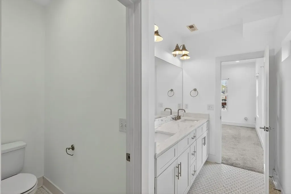 1917 9th Ave N #A Nashville TN 37208