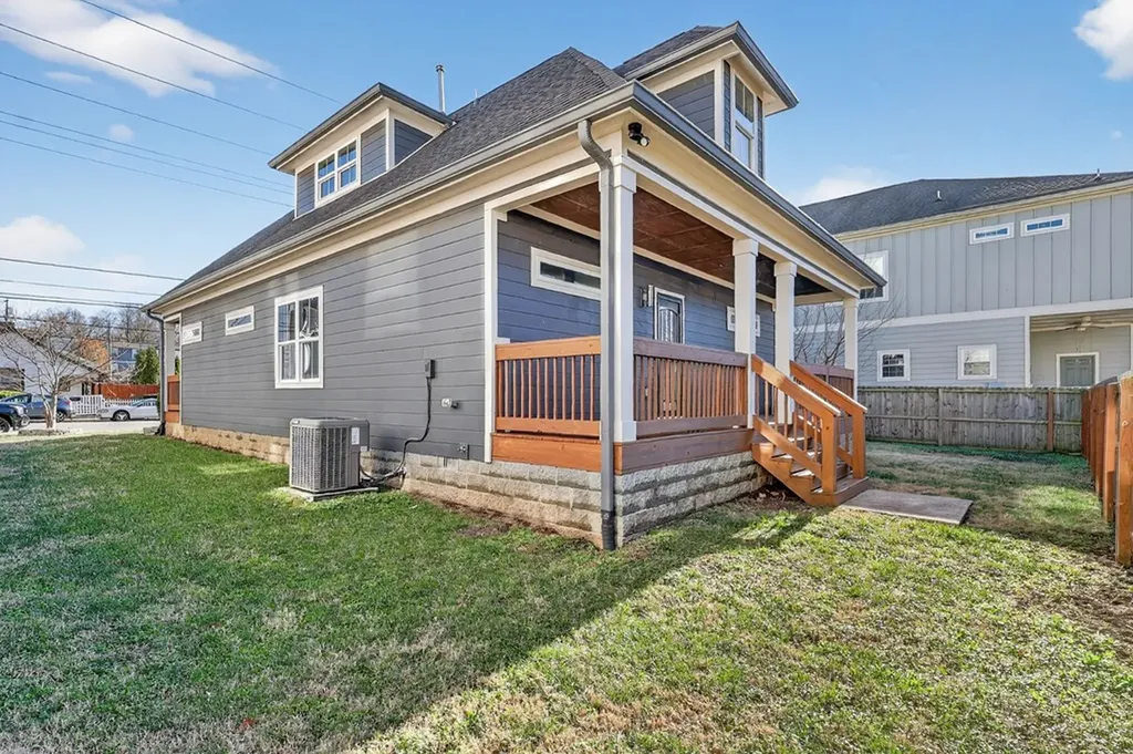 1917 9th Ave N #A Nashville TN 37208